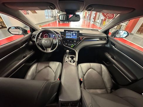 Used 2024 Toyota Camry XSE FWD image 12