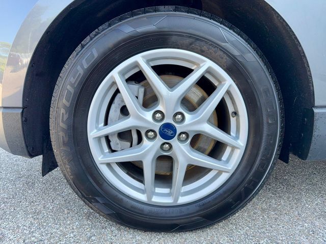 Used 2021 Ford Edge SEL w/ Convenience Package AWD/4WD image 29