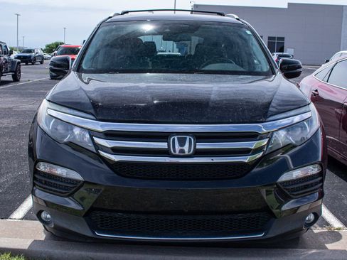 Used 2016 Honda Pilot Touring image 2
