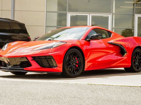 Used 2024 Chevrolet Corvette Stingray Coupe w/ Z51 Performance Package RWD image 8