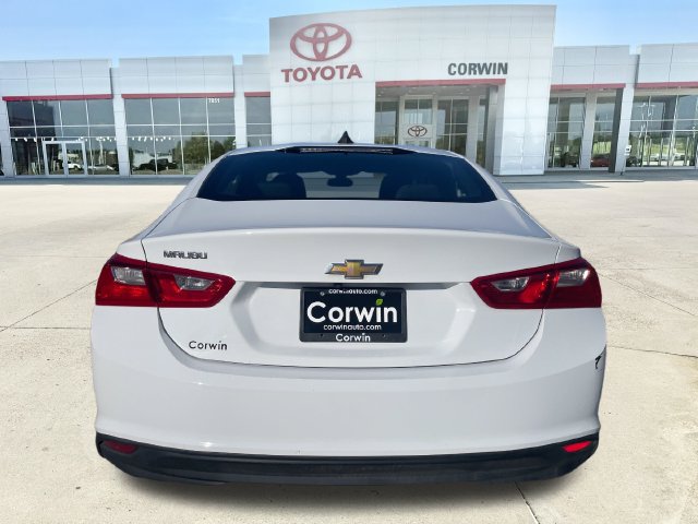 Used 2018 Chevrolet Malibu LS FWD image 4