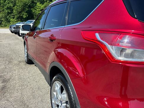 Used 2014 Ford Escape Titanium w/ Equipment Group 401A FWD image 8