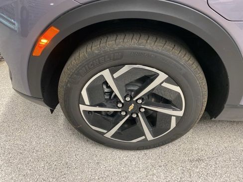 New 2026 Chevrolet Equinox EV LT image 10