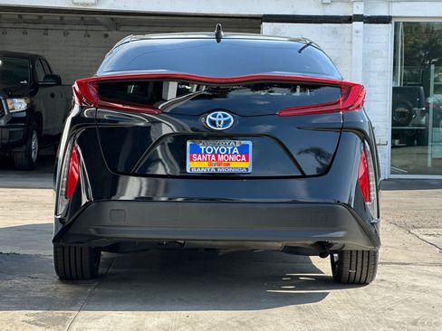 Used 2021 Toyota Prius Prime XLE w/ Carpet Mat Package (TMS) image 5