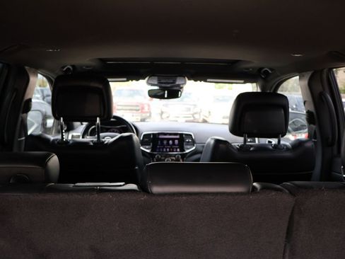 Used 2020 Jeep Grand Cherokee Altitude RWD image 14