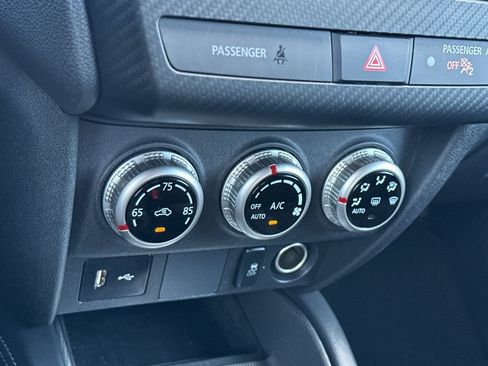 Used 2025 Mitsubishi Outlander Sport ES AWD/4WD image 19