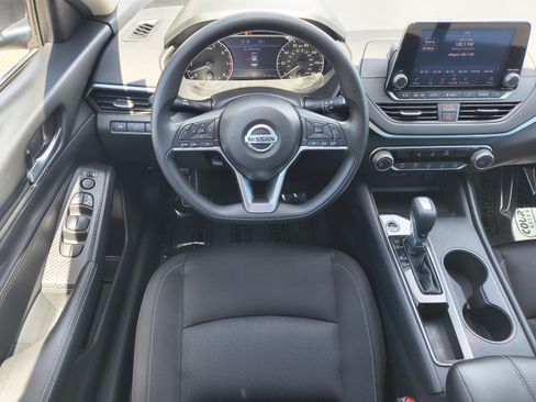 Certified 2019 Nissan Altima 2.5 S FWD image 13