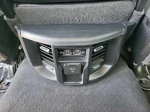 Used 2024 RAM 2500 Laramie AWD/4WD image 16