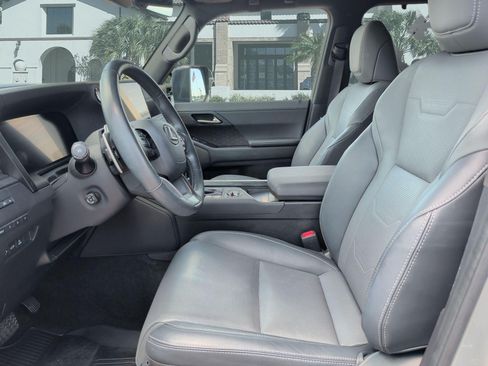 Certified 2025 Lexus GX 550 w/ Cold Area Package AWD/4WD image 11