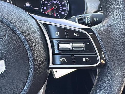Used 2023 Kia Forte LXS FWD image 17