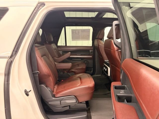 Used 2022 Ford Expedition Max Limited AWD/4WD image 9