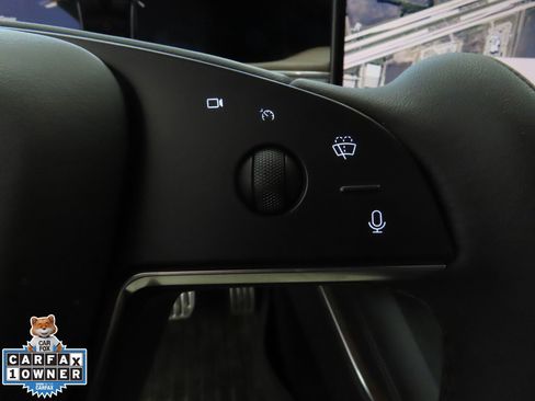 Used 2022 Tesla Model S image 16