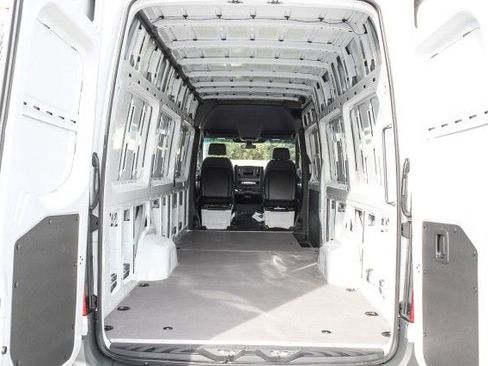 New 2025 Mercedes-Benz Sprinter 2500 image 27
