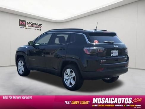 Used 2022 Jeep Compass Latitude w/ Convenience Group AWD/4WD image 5