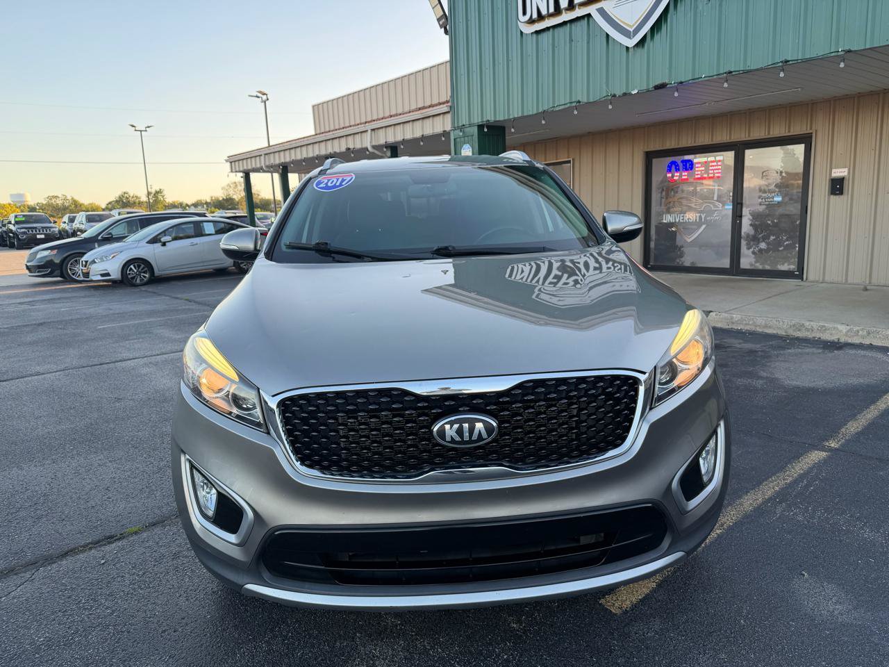 Used 2017 Kia Sorento EX w/ EX V6 Premium Package FWD image 8