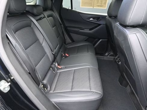 Used 2025 Chevrolet Equinox LT w/ Convenience Package II FWD image 31