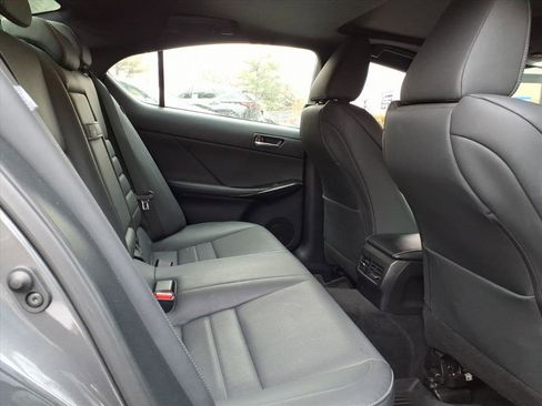 Certified 2022 Lexus IS 350 F Sport image 9