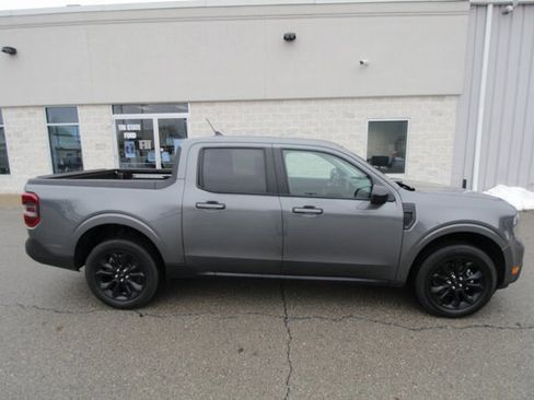 Used 2024 Ford Maverick Lariat w/ Black Appearance Package image 14