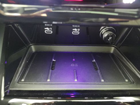 Used 2025 Audi Q5 Premium Plus w/ Premium Plus image 18