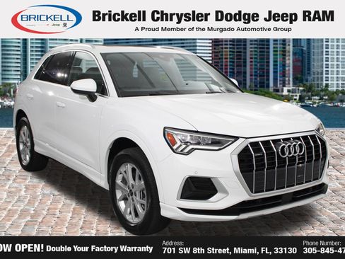 Used 2023 Audi Q3 2.0T Premium AWD/4WD image 2