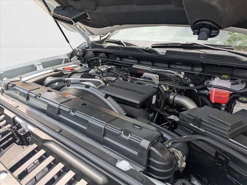 New 2025 GMC Sierra 2500 SLE w/ Max Trailering Package image 15