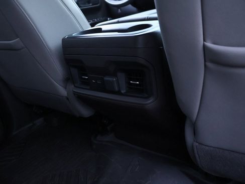 Used 2021 Chevrolet Silverado 1500 LT Trail Boss w/ Convenience Package II image 19