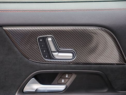 Certified 2025 Mercedes-Benz GLA 250 4MATIC image 22