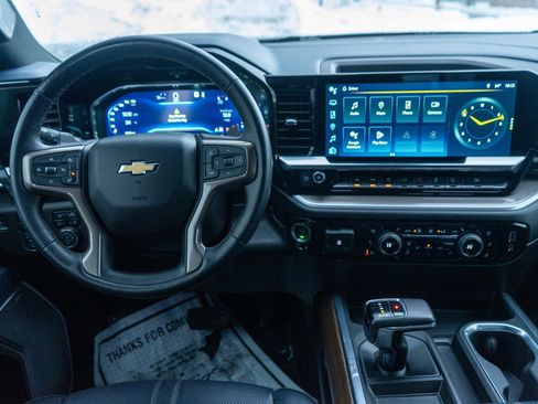 Used 2022 Chevrolet Silverado 1500 High Country w/ Z71 Off-Road Package image 12