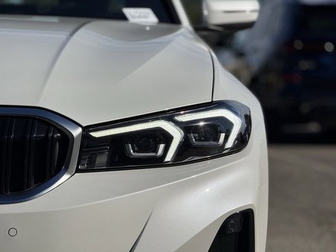 Used 2025 BMW 330i Sedan w/ Parking Assistance Package image 13