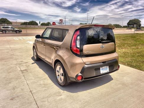 Used 2014 Kia Soul FWD image 5