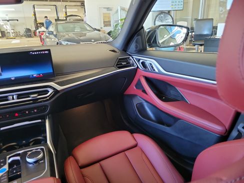 Used 2023 BMW i4 eDrive35 w/ Premium Package image 19