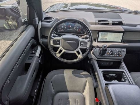 Used 2021 Land Rover Defender 110 SE AWD/4WD image 15