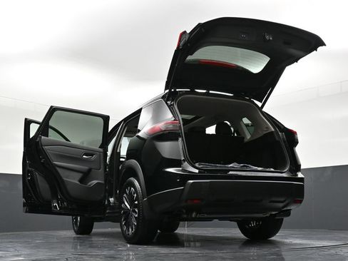 New 2026 Nissan Rogue SV image 39