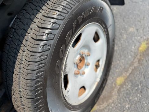 Used 2004 Ford F150 XLT RWD image 9