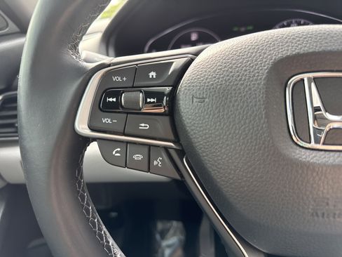Used 2018 Honda Accord EX-L image 26