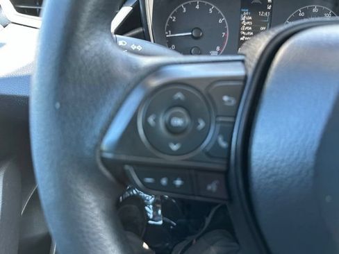 Used 2024 Toyota Corolla LE FWD image 22