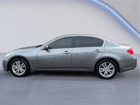 Used 2011 INFINITI G25 Journey w/ Moonroof Pkg image 3