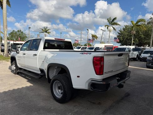 Used 2024 Chevrolet Silverado 3500 W/T AWD/4WD image 3