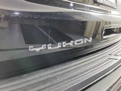 Used 2023 GMC Yukon Denali Ultimate AWD/4WD image 5
