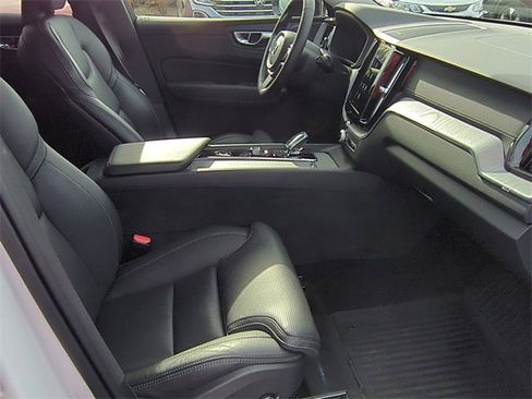 Used 2025 Volvo XC60 T8 Ultra w/ Protection Package Premier image 21