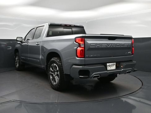 Used 2025 Chevrolet Silverado 1500 High Country w/ Technology Package AWD/4WD image 5