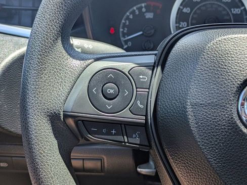 Used 2020 Toyota Corolla LE image 22