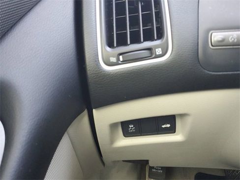 Used 2018 INFINITI Q50 Sport image 28