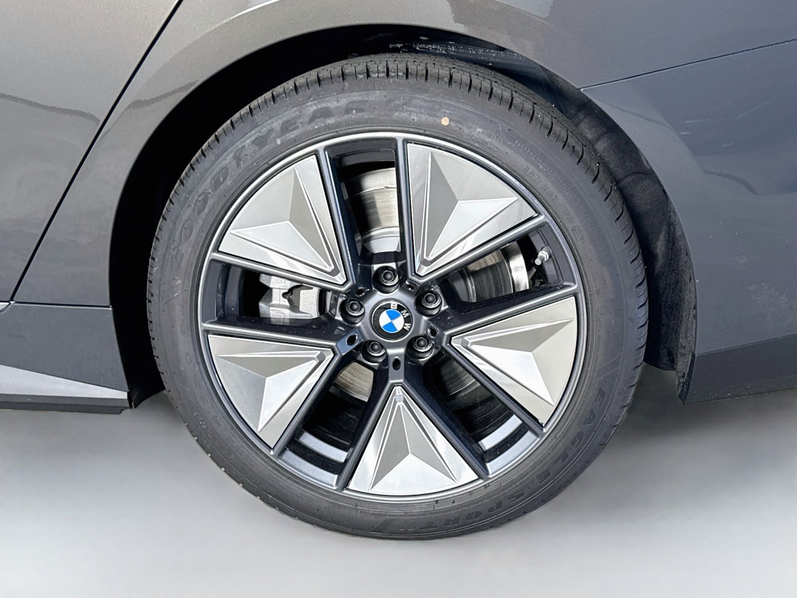 New 2026 BMW i4 xDrive40i w/ Premium Package AWD/4WD image 33