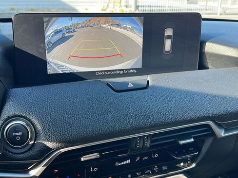 Certified 2025 MAZDA CX-70 Plug-In Hybrid w/ Premium Pkg AWD/4WD image 18