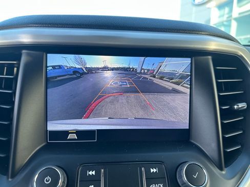 Used 2023 GMC Acadia SLT AWD/4WD image 20