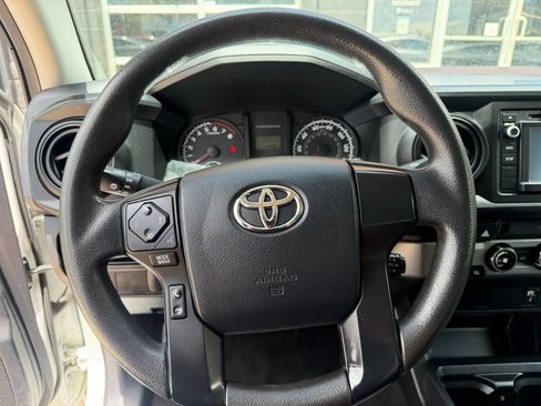 Used 2016 Toyota Tacoma SR RWD image 30
