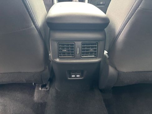 Used 2025 Toyota RAV4 XLE image 24