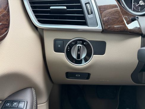 Used 2013 Mercedes-Benz ML 350 4MATIC image 30