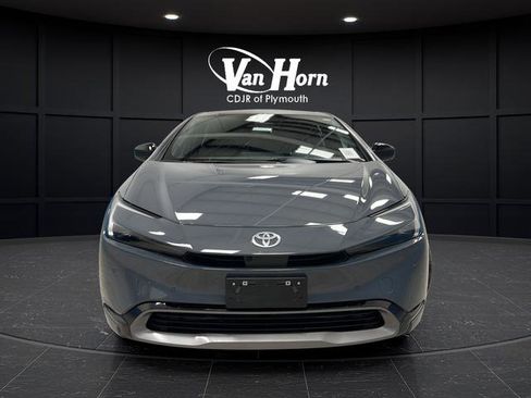 Used 2024 Toyota Prius Limited AWD/4WD image 2